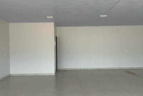 SALAS COMERCIAIS PARA LOCAÇÃO NO POSTO GARBUGGIO