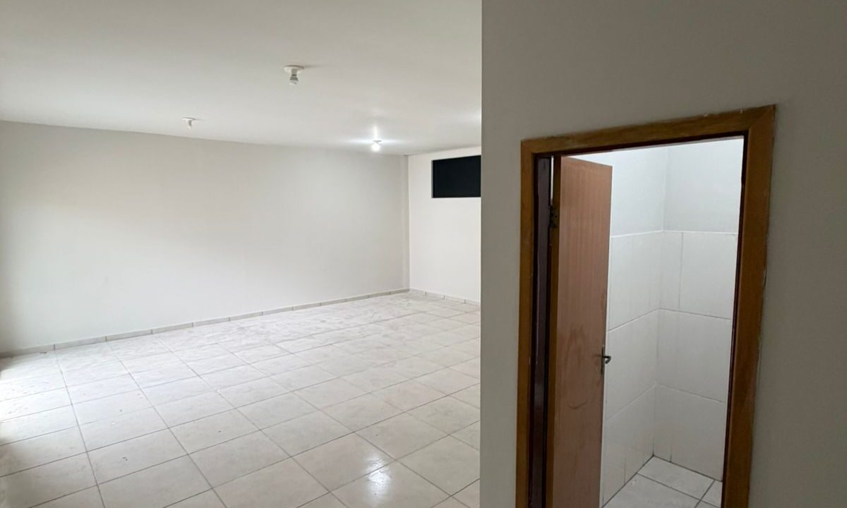 SALA COMERCIAL PARA LOCAÇÃO