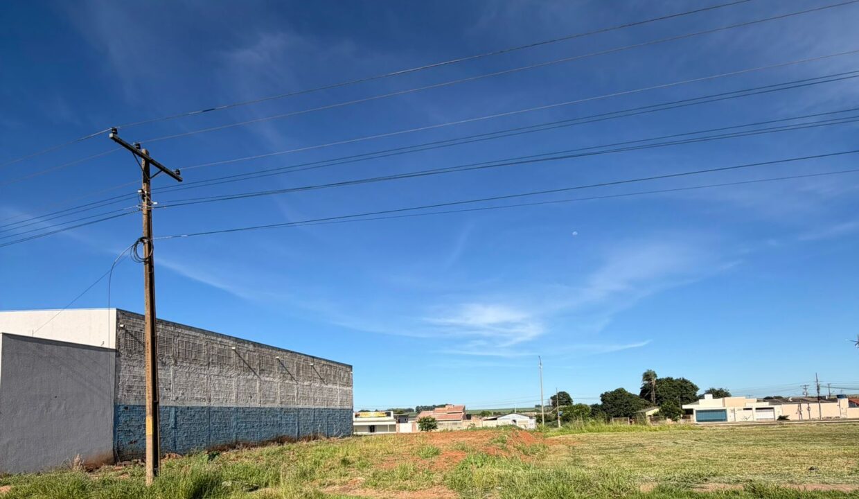 TERRENO A VENDA