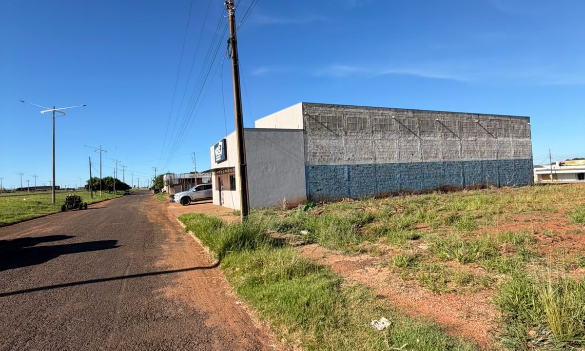 TERRENO A VENDA