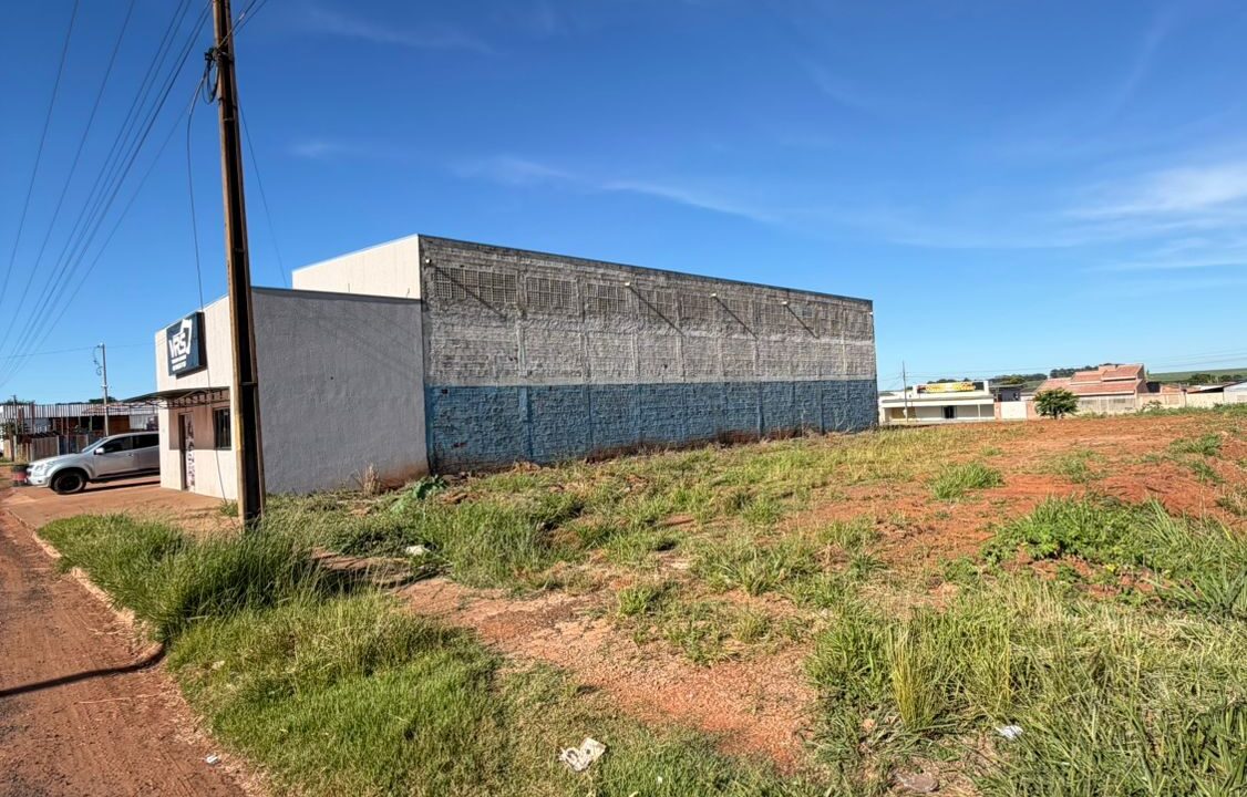 TERRENO A VENDA