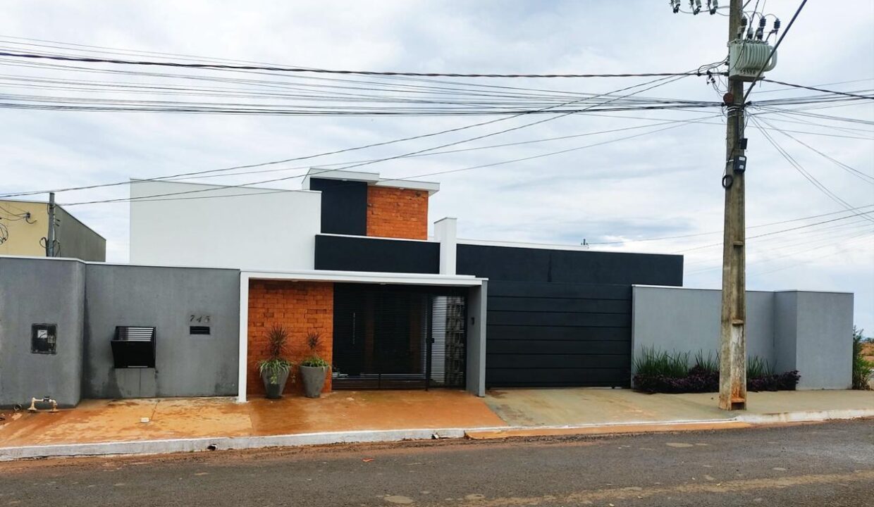 FACHADA DO IMÓVEL