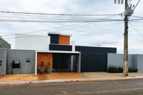 FACHADA DO IMÓVEL
