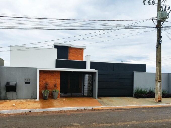 FACHADA DO IMÓVEL
