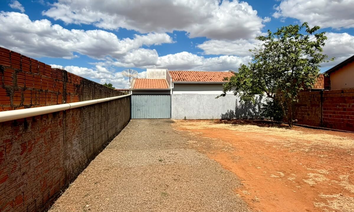 FACHADA IMÓVEL