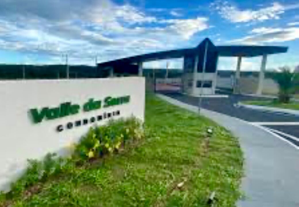Fachada condomínio Valle da Serra